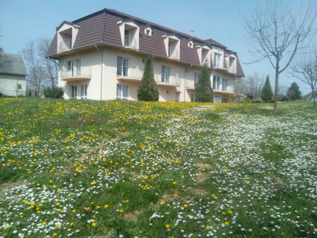 Balla Appartements Zalakaros Extérieur photo